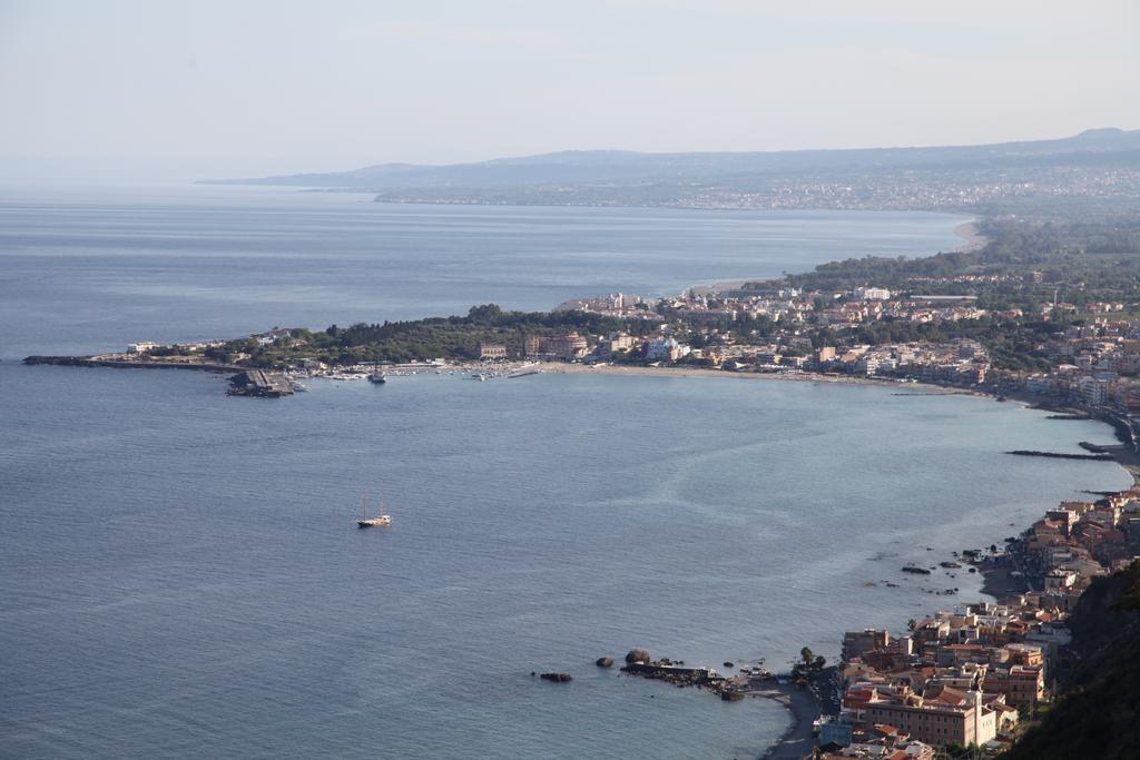 Panoramica Sul Mare - Taormina Apartamento Exterior foto