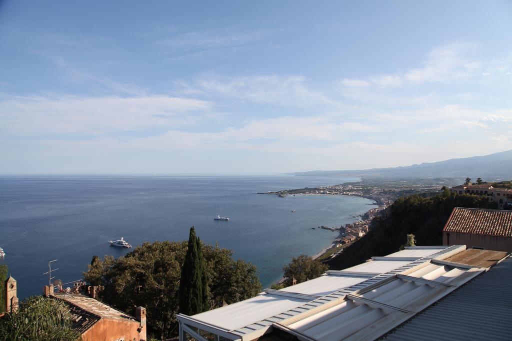 Panoramica Sul Mare - Taormina Apartamento Exterior foto