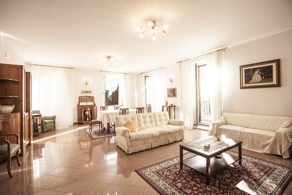Panoramica Sul Mare - Taormina Apartamento Exterior foto